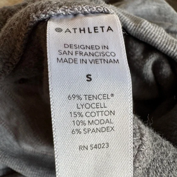 Athleta Gray Balance Jogger with Elastic Waistband and Tapered Legs size small - Picture 5 of 9
